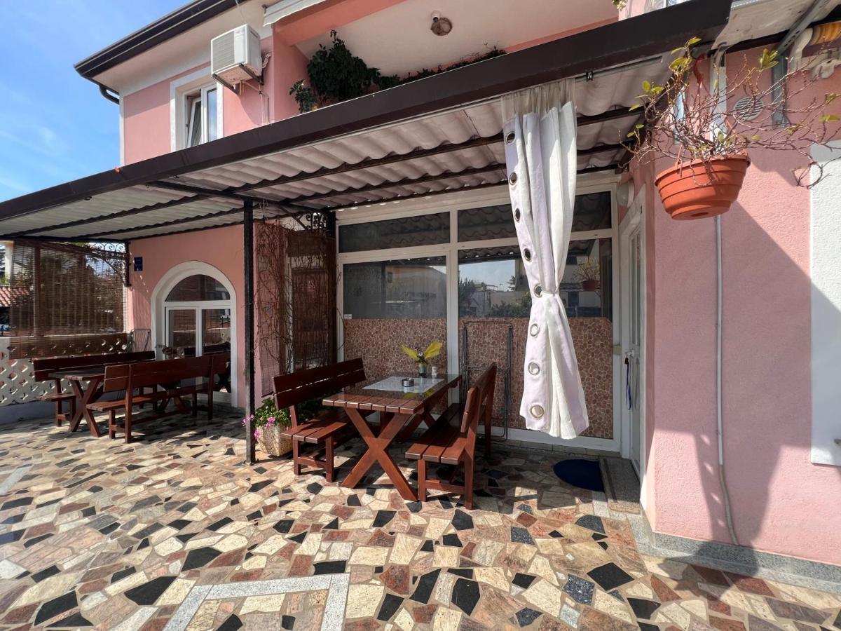 Apartments Tereza Novigrad  ภายนอก รูปภาพ